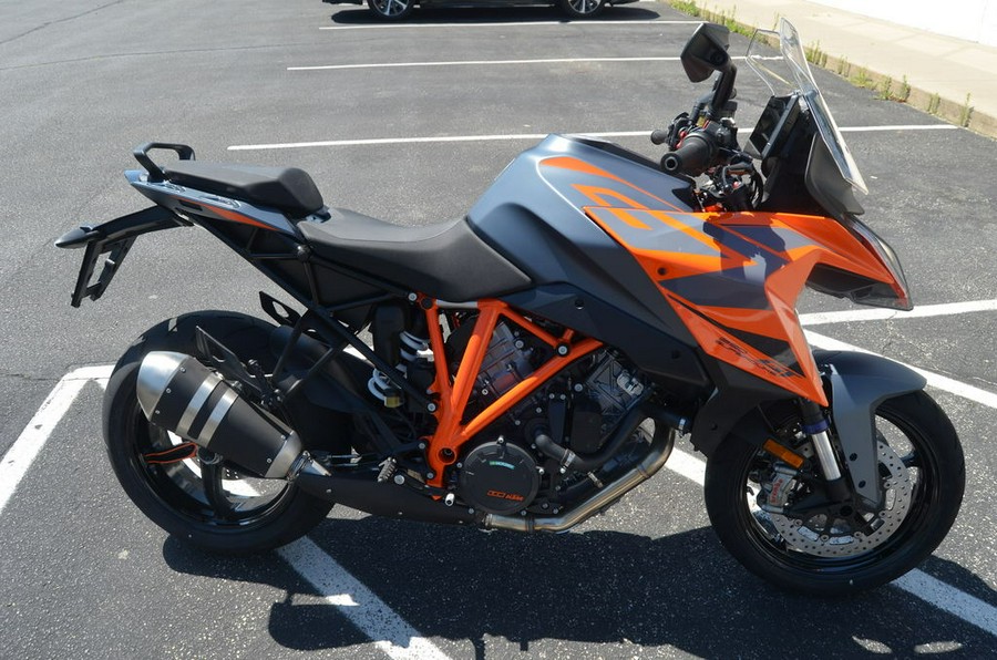 2024 KTM 1290 Super Duke GT
