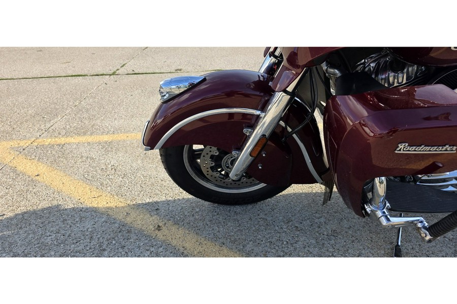 2019 Indian Motorcycle ROADMASTER, BURGUNDY METALLIC,
