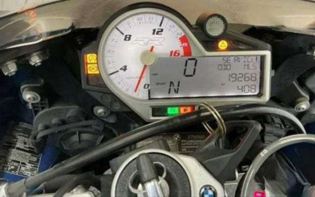 2016 BMW S 1000 RR Black Storm Metallic / Racing Red