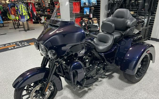 2025 Harley-Davidson FLHTCUTG - Tri Glide Ultra