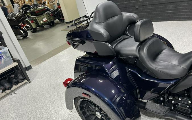 2025 Harley-Davidson FLHTCUTG - Tri Glide Ultra