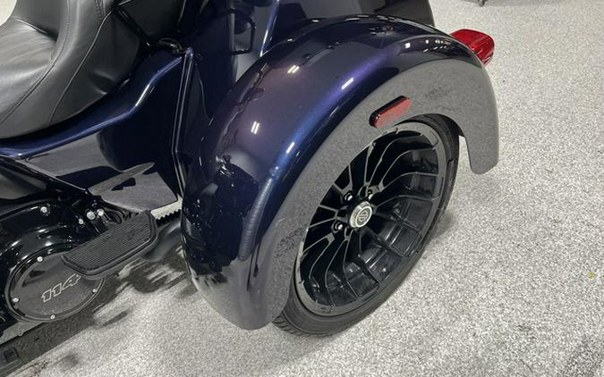 2025 Harley-Davidson FLHTCUTG - Tri Glide Ultra