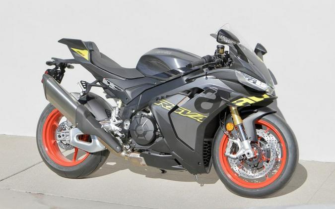 2026 Aprilia RSV4 1100