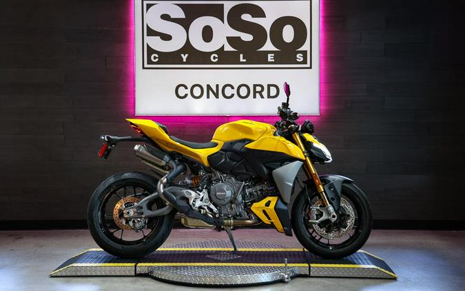 2026 Ducati Streetfighter V2 S