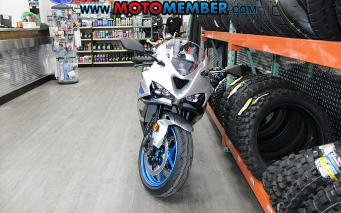 2027 Kawasaki NINJA ZX-6R ABS