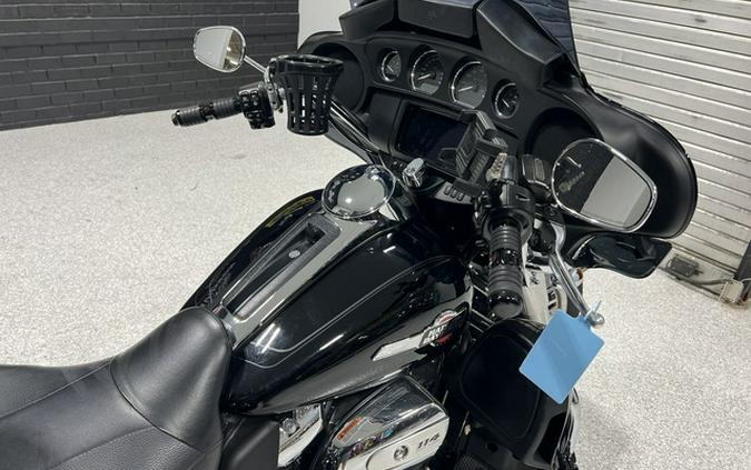 2022 Harley-Davidson FLHTCUTG - Tri Glide Ultra