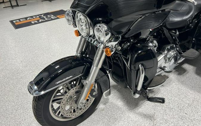 2022 Harley-Davidson FLHTCUTG - Tri Glide Ultra