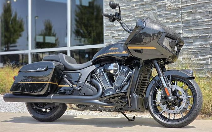 2026 Indian Challenger Dark Horse 112 w/PowerBand Audio Black Crystal w/Black Metalli
