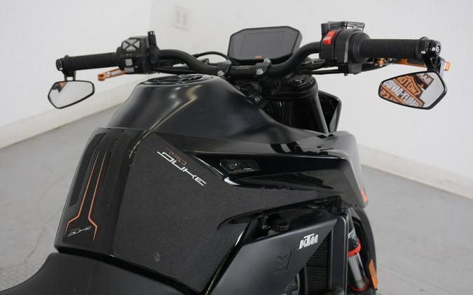 2021 KTM DUKE 890 R