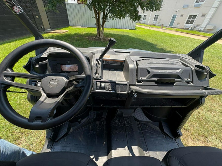 2025 Can-Am Defender XT HD9