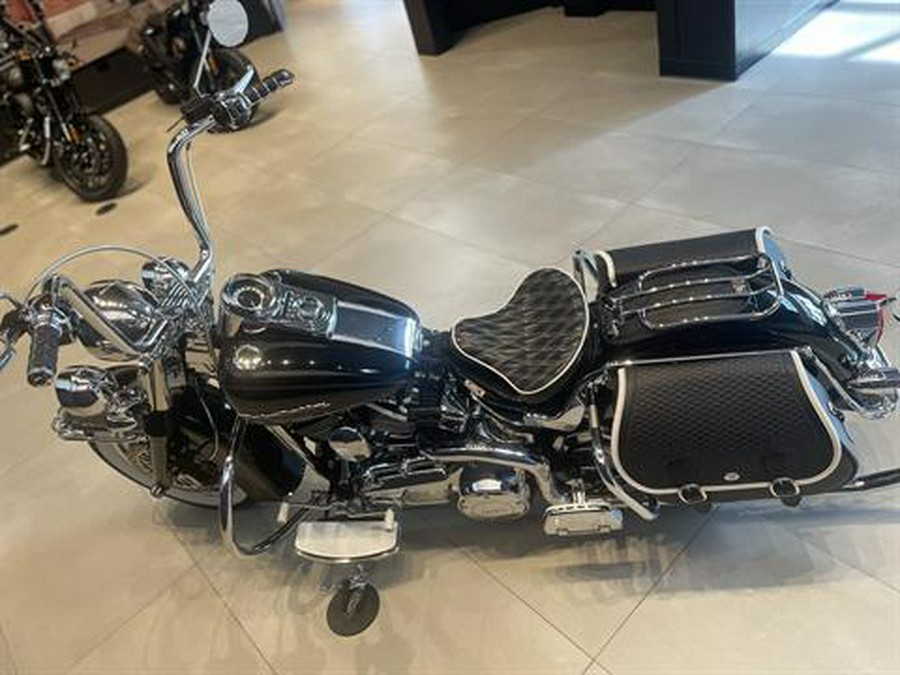 2017 Harley-Davidson Softail® Deluxe