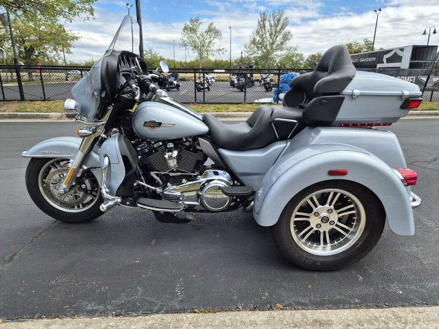 FLHTCUTG 2023 Tri Glide Ultra