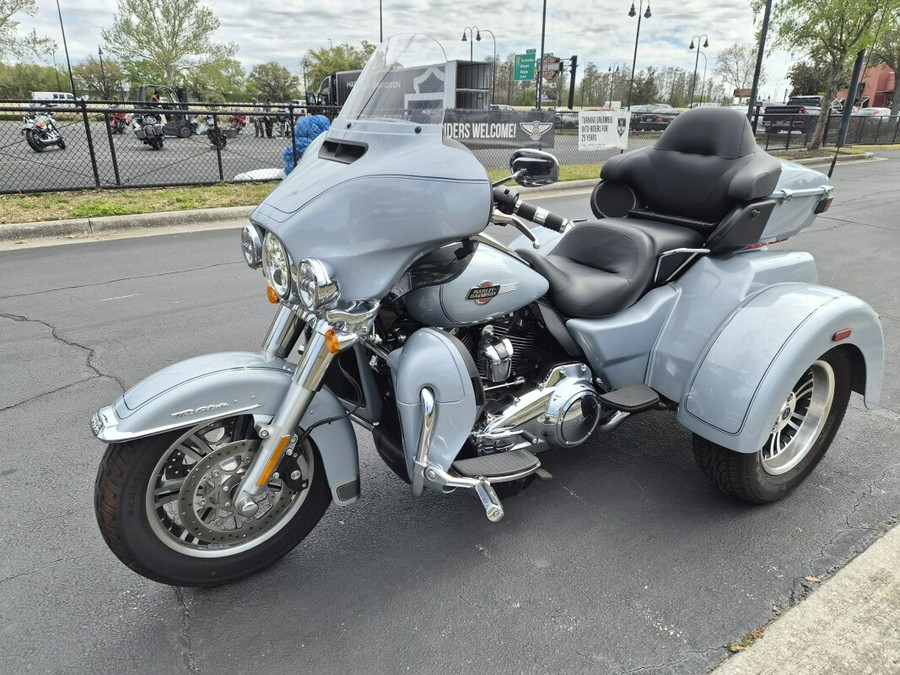 FLHTCUTG 2023 Tri Glide Ultra