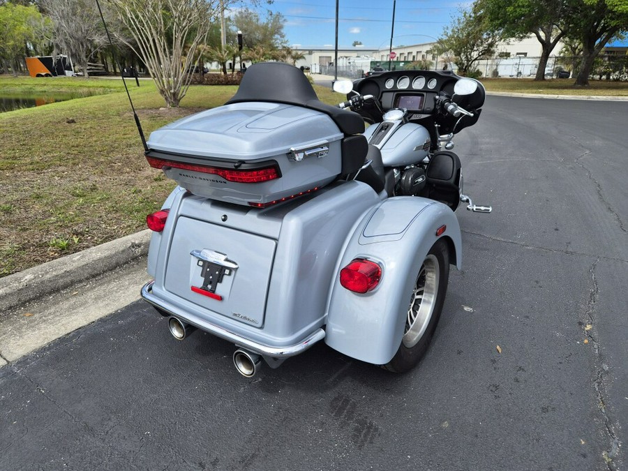 FLHTCUTG 2023 Tri Glide Ultra