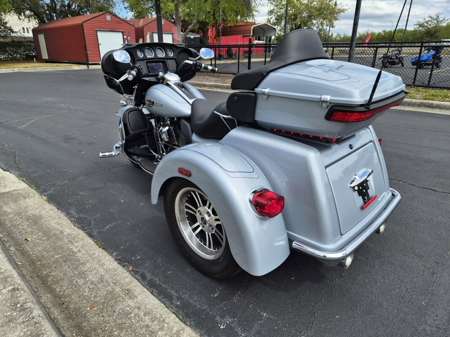 FLHTCUTG 2023 Tri Glide Ultra