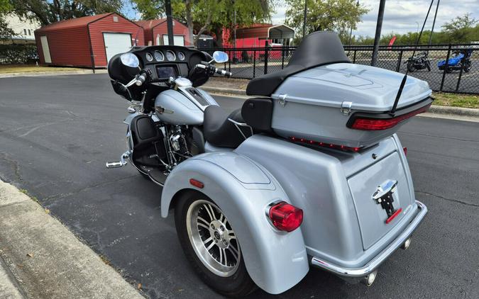 FLHTCUTG 2023 Tri Glide Ultra