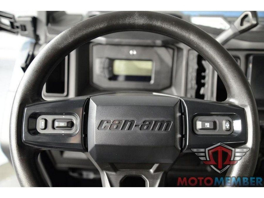 2026 Can-Am Defender MAX XT HD11 With 10.25 in. Infotainment