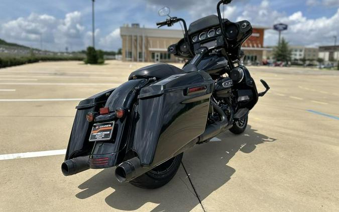 2018 Harley-Davidson® FLHXS - Street Glide® Special