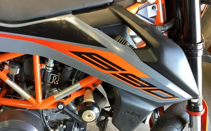 2021 KTM 690 SMC R