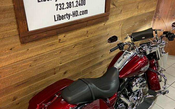 2016 Harley-Davidson Road King Velocity Red Sunglo FLHR