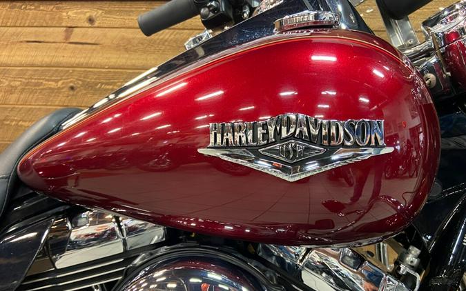 2016 Harley-Davidson Road King Velocity Red Sunglo FLHR