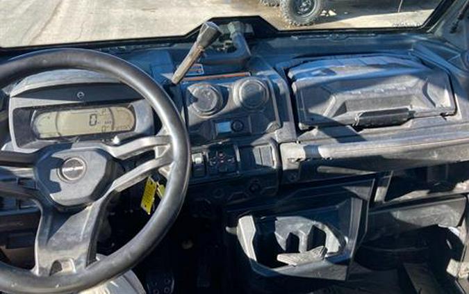 2021 Can-Am Defender Limited HD10