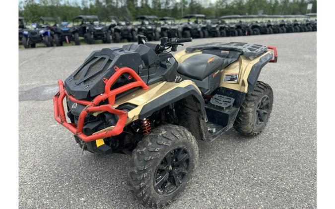 2019 Can-Am Outlander™ X mr 1000R - Gold / Black and Can-Am Red