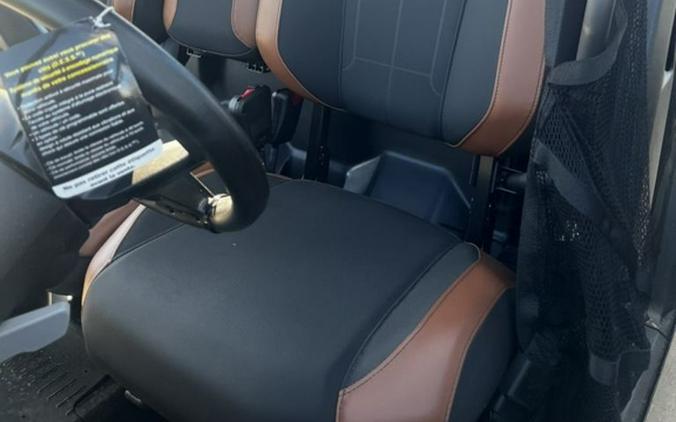 2026 Can-Am Defender MAX Lone Star HD11