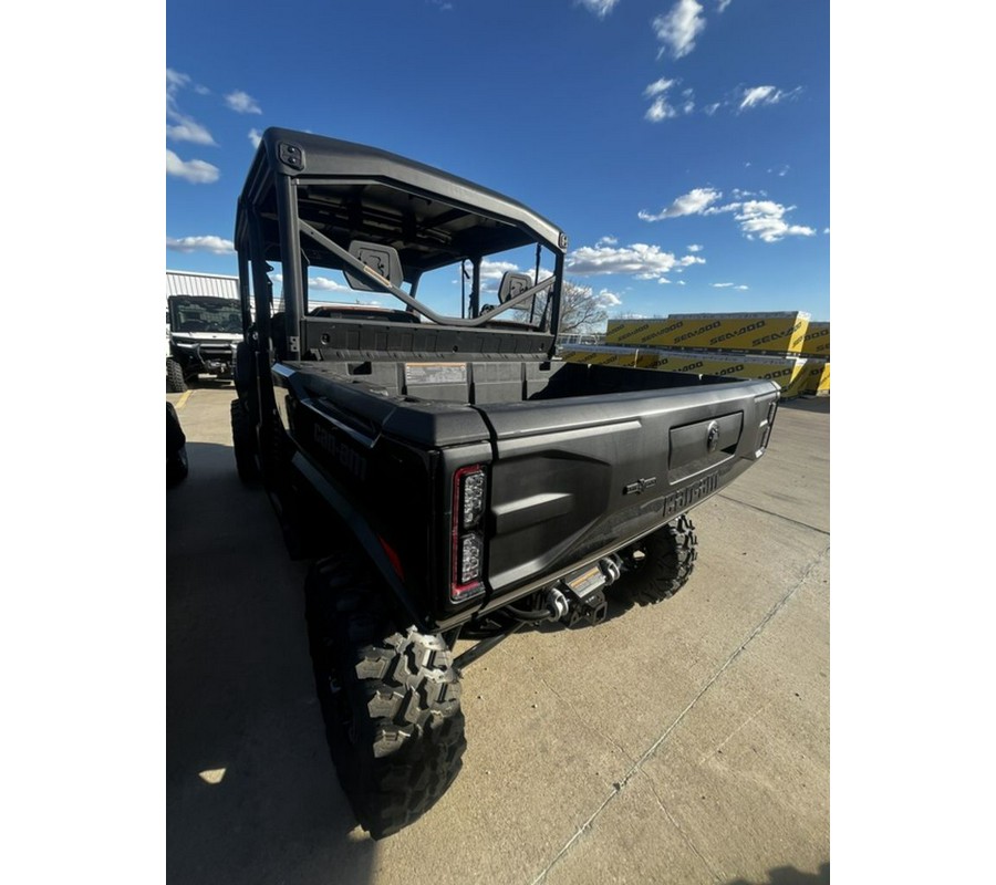 2026 Can-Am Defender MAX Lone Star HD11