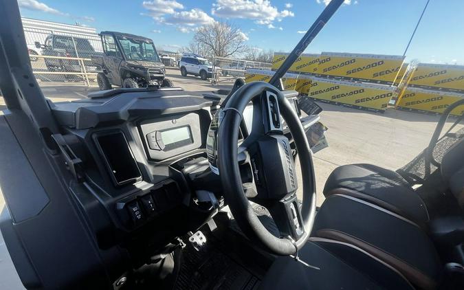 2026 Can-Am Defender MAX Lone Star HD11