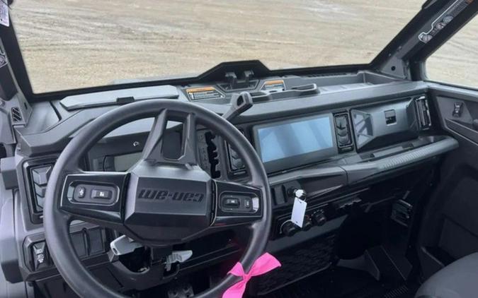 2026 Can-Am Defender XT CAB HD11 With 10.25 in.display