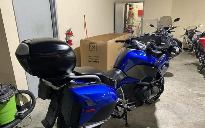 2022 BMW R 1250 RT Racing Blue Metallic