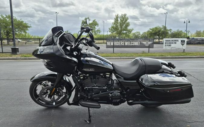 FLTRX 2026 Road Glide