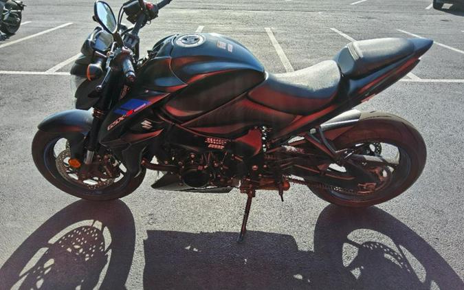 2019 Suzuki GSX-S1000FZ