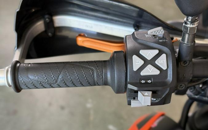 2019 KTM Adventure 790