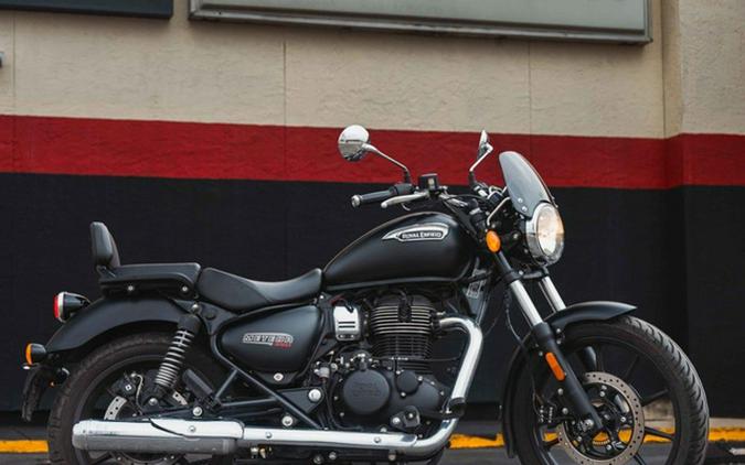 2022 Royal Enfield Meteor Stellar Black
