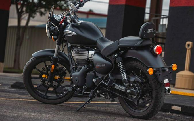 2022 Royal Enfield Meteor Stellar Black