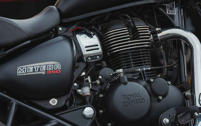 2022 Royal Enfield Meteor Stellar Black