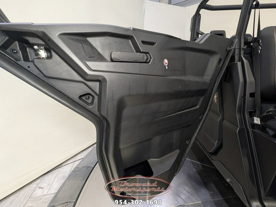 2026 Can-Am Defender MAX X Mr HD11 With Half-Doors Dark Wildland Camo