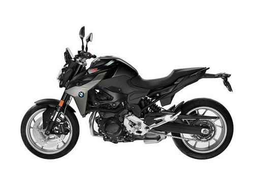 2020 BMW F 900 R Review (15 Fast Facts)