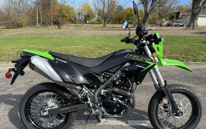 2023 Kawasaki KLX230SM Review [A Dozen Fast Facts]