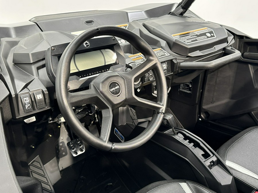 2026 Can-AM Commander XT 700