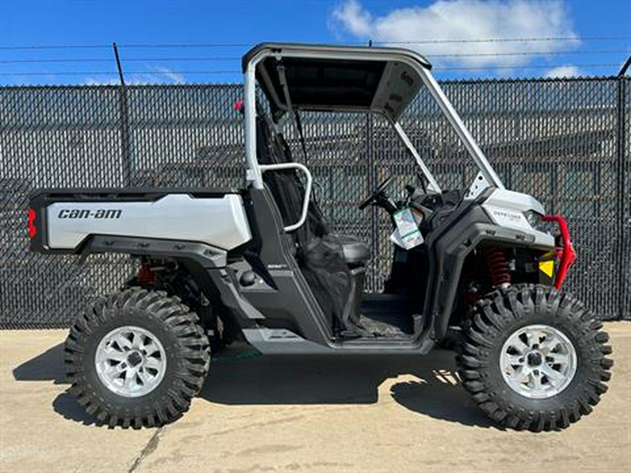 2024 Can-Am Defender X MR