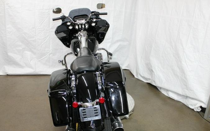 HD FLTRX103 2012 664445T BLACK W/ PINSTRIPE