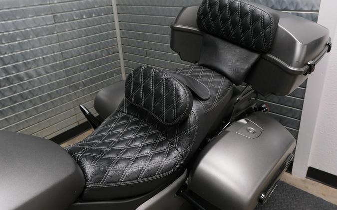 2023 INDIAN MOTORCYCLE CHALLENGER DARK HORSE