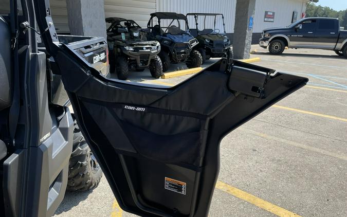 2023 Can-Am Defender XT HD10