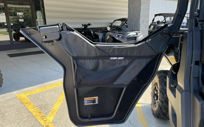 2023 Can-Am Defender XT HD10