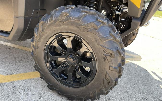 2023 Can-Am Defender XT HD10