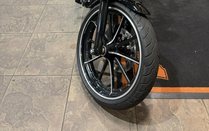 2014 Harley-Davidson® Breakout® BLACK