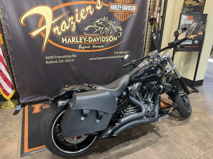 2014 Harley-Davidson® Breakout® BLACK